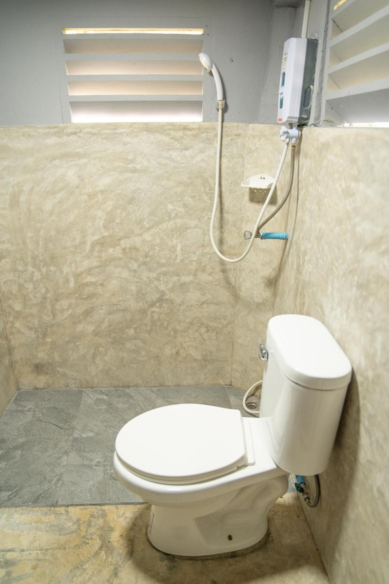 Butterfly Hostel, باي المظهر الخارجي الصورة