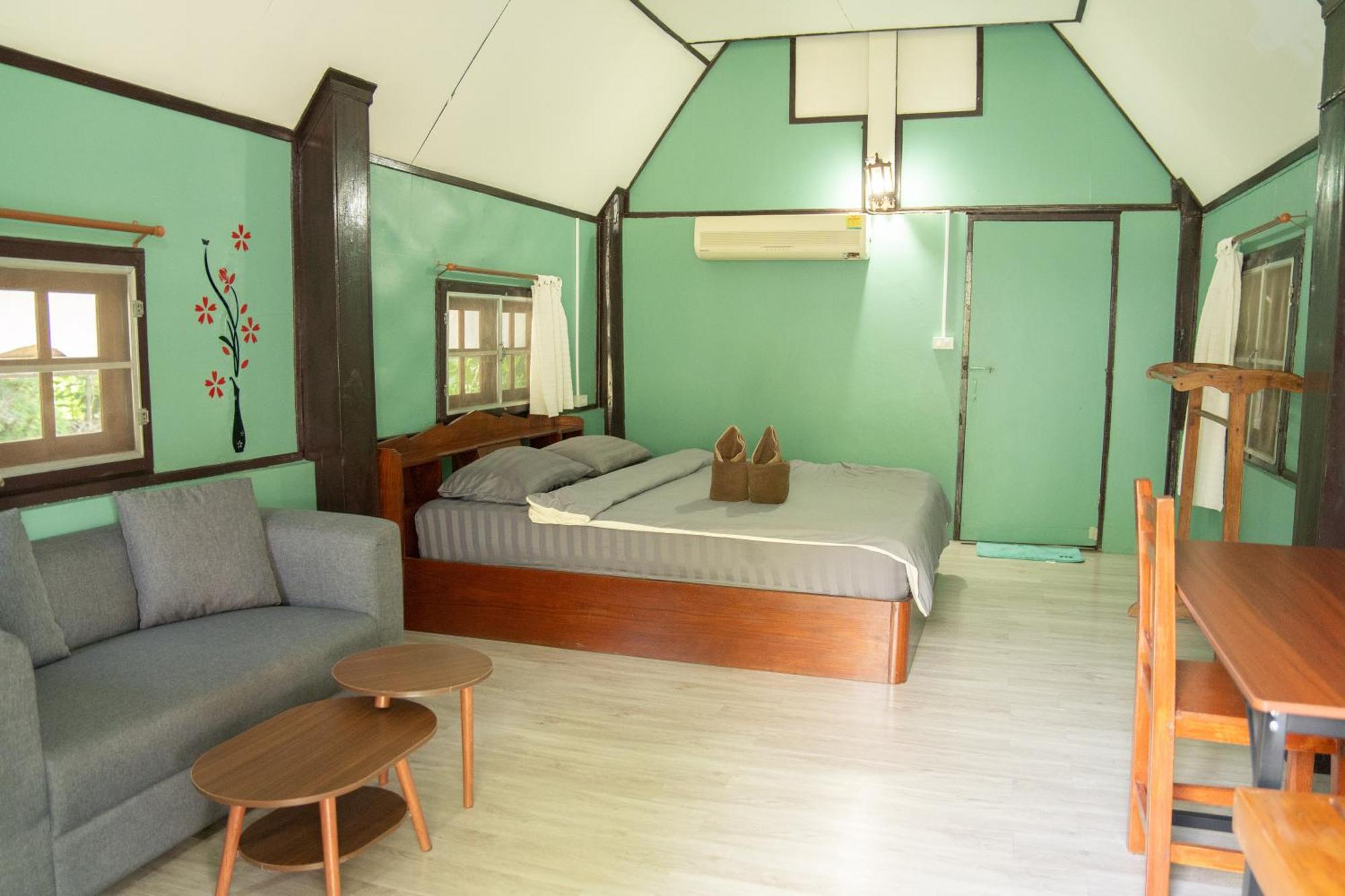 Butterfly Hostel, باي المظهر الخارجي الصورة
