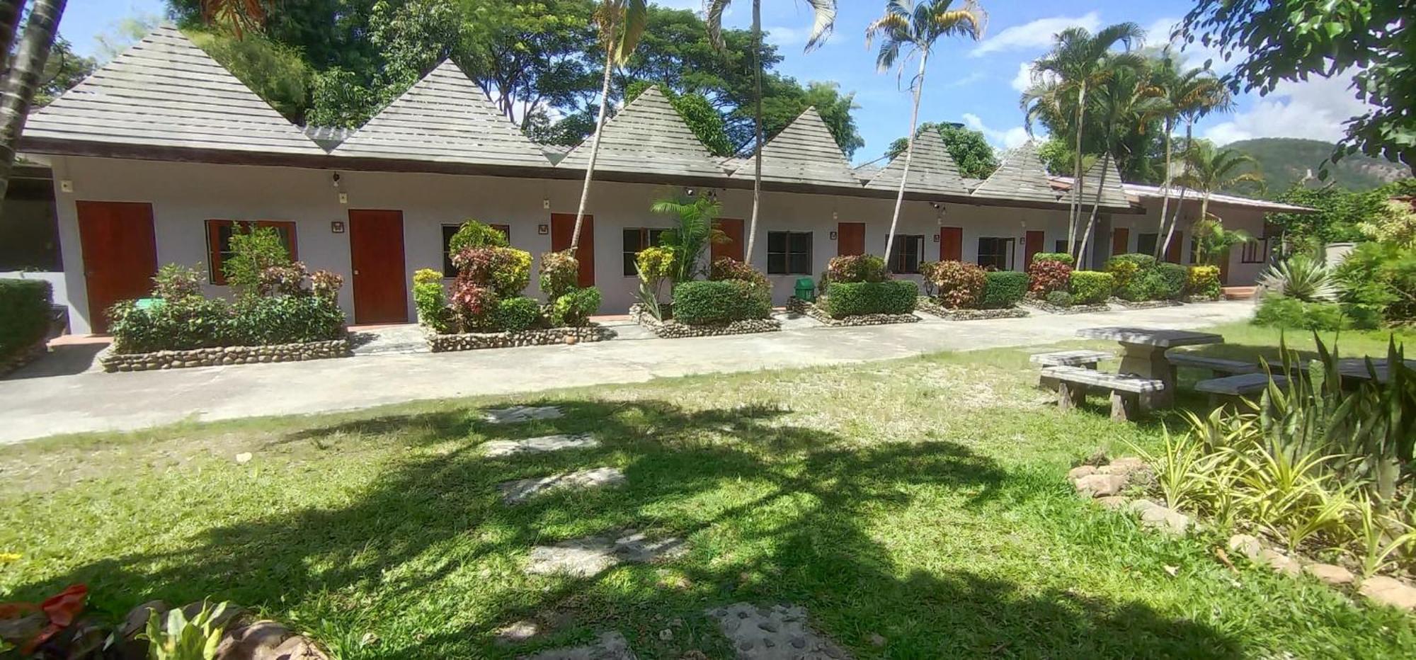 Butterfly Hostel, باي المظهر الخارجي الصورة